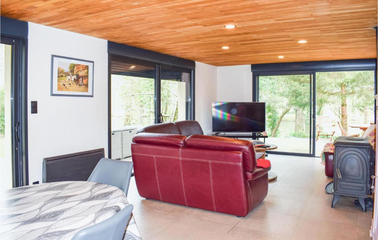 Beautiful Home In Pradines With Kitchen Εξωτερικό φωτογραφία
