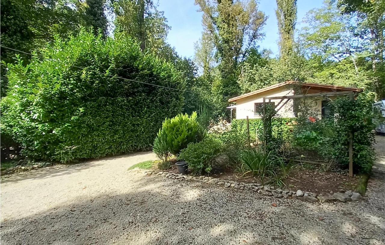 Beautiful Home In Pradines With Kitchen Εξωτερικό φωτογραφία